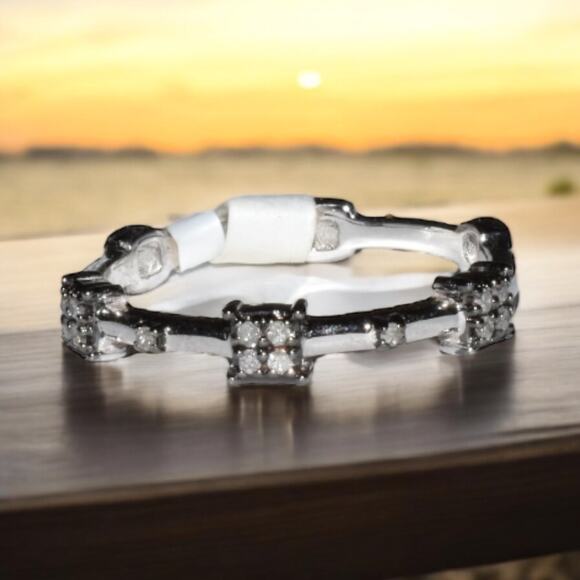 Diamond Station Ring Band 14k White Gold US 6.5 Stackable Black Rhodium Accents - Picture 1 of 5